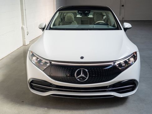 Used 2023 Mercedes-Benz EQS 450+ Sedan image 16