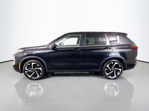 Used 2022 Mitsubishi Outlander SEL Black Edition FWD image 6