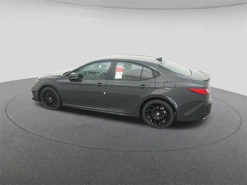 New 2026 Toyota Camry SE image 4