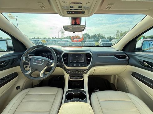 Used 2021 GMC Acadia Denali w/ Denali Technology Package FWD image 29