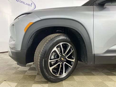 Certified 2025 Chevrolet TrailBlazer LT FWD image 29