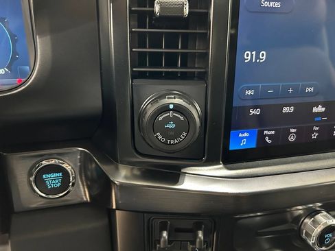 New 2026 Ford F250 Lariat w/ Black Appearance Package AWD/4WD image 19