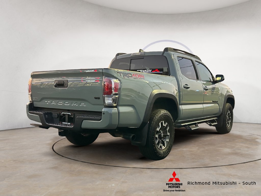 Used 2023 Toyota Tacoma TRD Off-Road w/ Technology Package AWD/4WD image 3