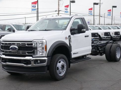 New 2026 Ford F550 4x4 Regular Cab Super Duty image 4