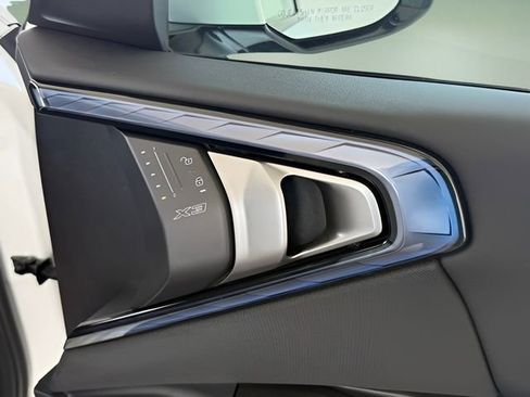 Used 2026 BMW X3 xDrive30 w/ M Sport Package image 30