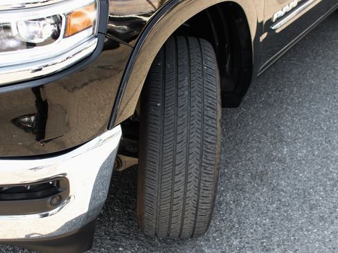 Used 2019 RAM 1500 Limited image 46