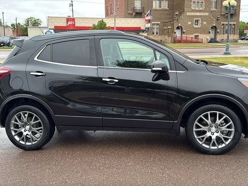 Used 2018 Buick Encore Sport Touring AWD/4WD image 4