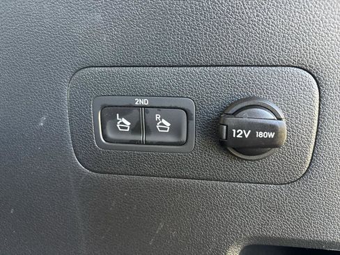 Used 2020 Hyundai Santa Fe Limited image 29