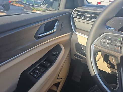 New 2026 Jeep Grand Cherokee Limited AWD/4WD image 15