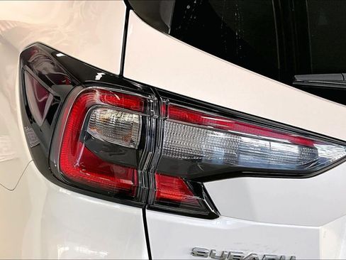 Used 2022 Subaru Outback Touring image 29