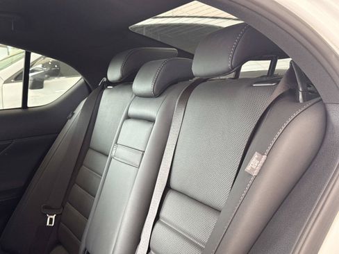 Used 2025 Lexus IS 500 RWD image 18