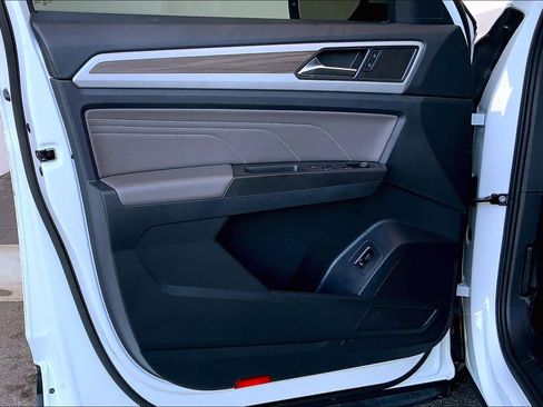 Used 2022 Volkswagen Atlas SEL image 22