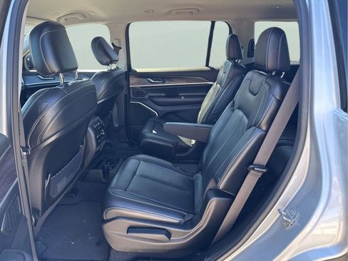 Used 2021 Jeep Grand Cherokee L Limited image 17