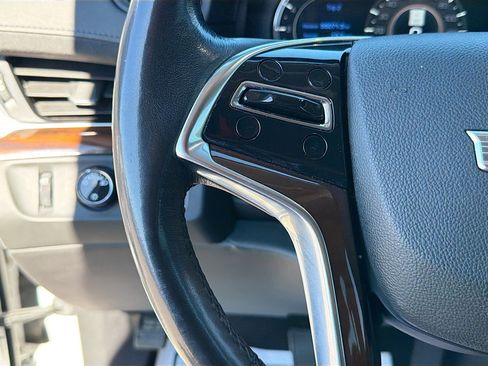 Used 2020 Cadillac Escalade Luxury image 35