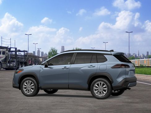 New 2026 Toyota Corolla Cross LE image 5