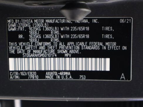 Used 2021 Toyota Highlander XLE FWD image 17