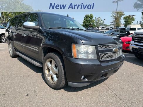 Used 2011 Chevrolet Suburban LTZ AWD/4WD image 2