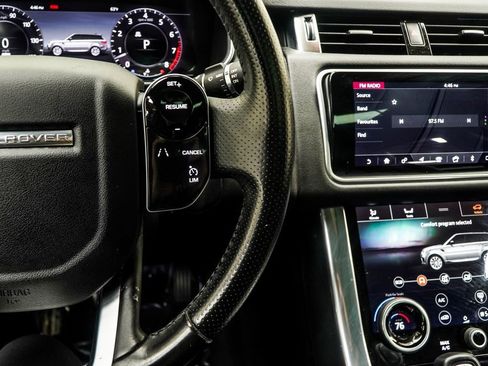 Used 2020 Land Rover Range Rover Sport HSE image 34