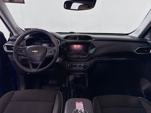 Used 2021 Chevrolet TrailBlazer LT w/ Convenience Package image 21