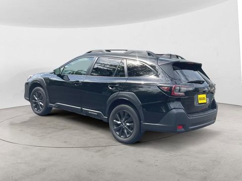Used 2023 Subaru Outback Onyx Edition AWD/4WD image 3