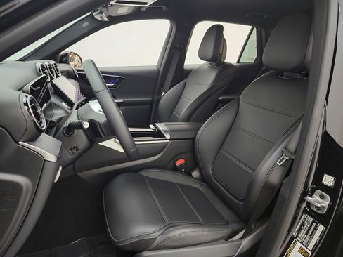 Used 2026 Mercedes-Benz GLC 300 image 13