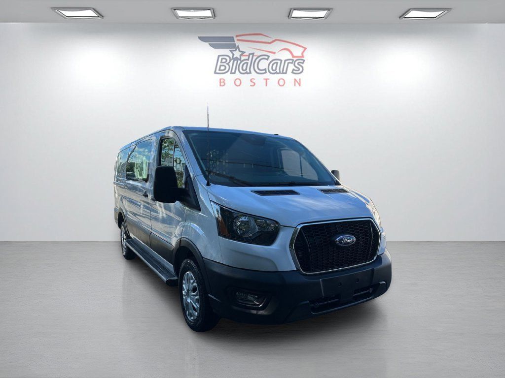 Used 2025 Ford Transit 250 Low Roof w/ Exterior Upgrade Package RWD image 3