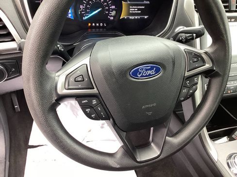 Used 2019 Ford Fusion SE FWD image 23