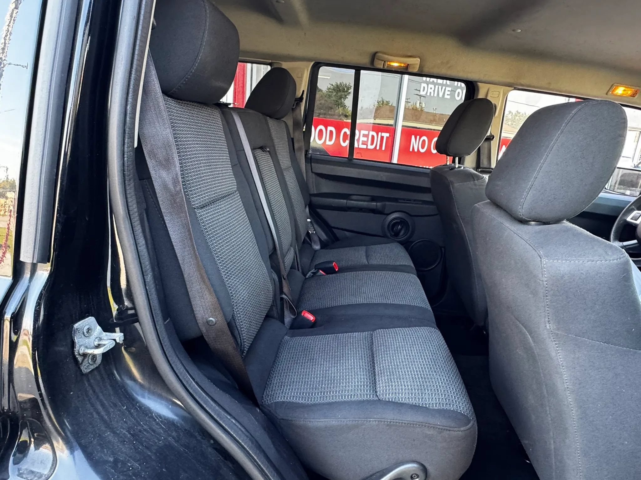 Used 2008 Jeep Commander Sport AWD/4WD image 16