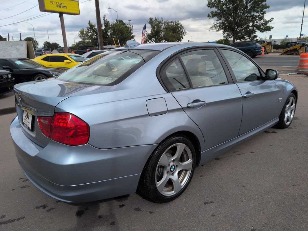 Used 2009 BMW 328i xDrive Sedan AWD/4WD image 7