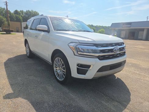 Used 2024 Ford Expedition Limited RWD image 1