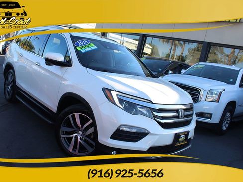 Used 2018 Honda Pilot Touring image 1
