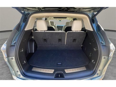 Used 2024 Buick Enclave Avenir w/ Avenir Technology Package image 20