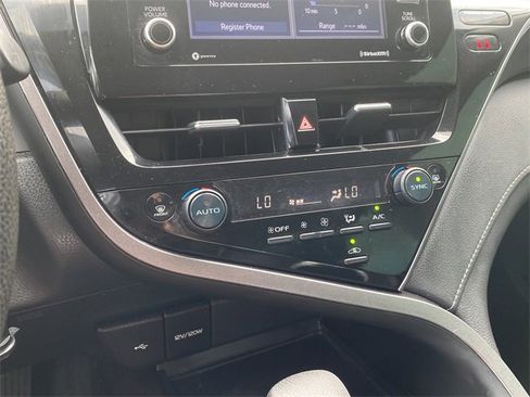 Used 2023 Toyota Camry LE image 27