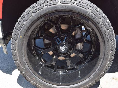 Used 2019 Chevrolet Silverado 1500 LT w/ Texas Edition RWD image 18