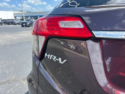 Used 2022 Honda HR-V EX image 12