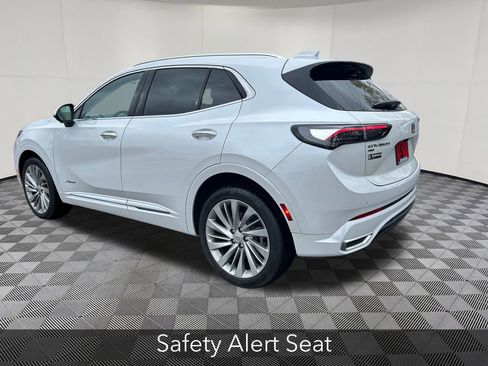 Certified 2025 Buick Envision Avenir AWD/4WD image 3