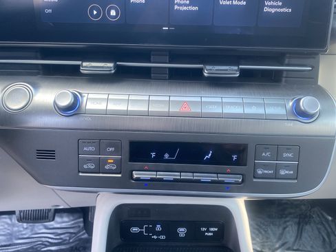 Used 2024 Hyundai Kona SEL image 23