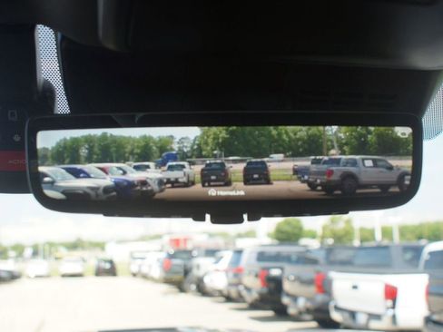 Used 2025 Toyota Tacoma TRD Pro AWD/4WD image 7