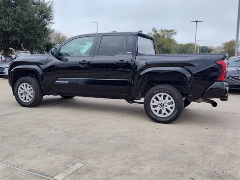 Used 2024 Toyota Tacoma SR5 image 5