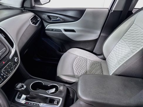 Used 2019 Chevrolet Equinox LT AWD/4WD image 24