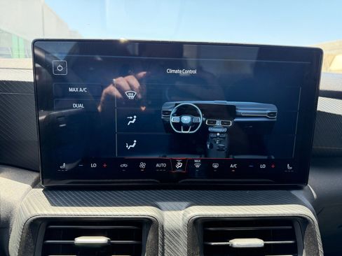 Used 2024 Ford Mustang Coupe RWD image 21