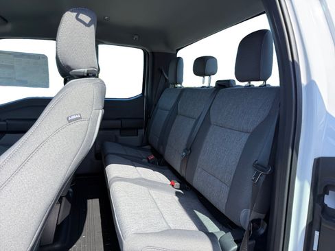 New 2026 Ford F250 XL w/ XL Driver Assist Package RWD image 16