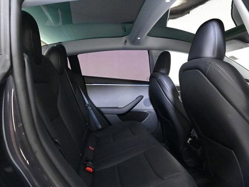 Used 2024 Tesla Model 3 image 16