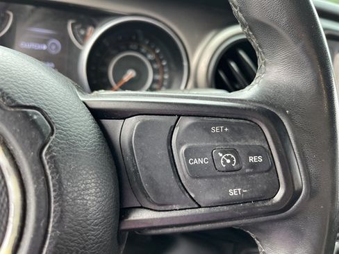 Used 2019 Jeep Wrangler Sport AWD/4WD image 20