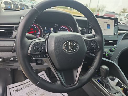 Used 2023 Toyota Camry XSE image 10