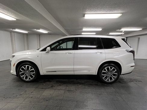 Certified 2021 Cadillac XT6 Sport image 2