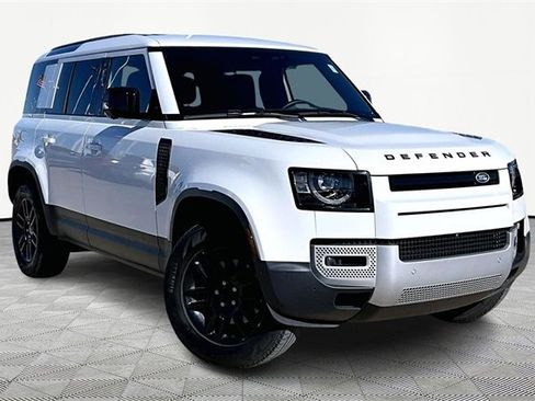 Used 2025 Land Rover Defender 110 S image 11