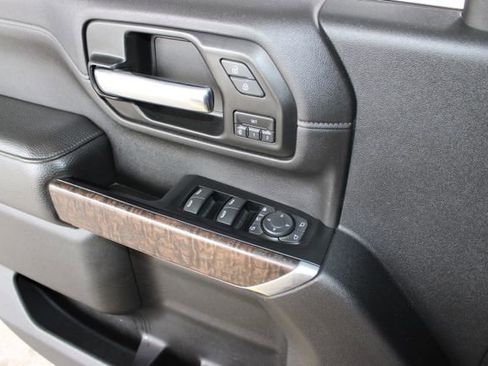 Used 2020 GMC Sierra 2500 Denali AWD/4WD image 16