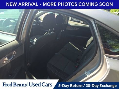 Used 2022 Kia Forte LXS FWD image 12