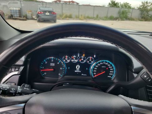 Used 2019 Chevrolet Suburban Premier AWD/4WD image 22